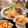 楽天ステイが草津温泉にヴィラ型宿泊施設をグランドオープン――万代鉱源泉の樽風呂、サウナ、ドッグフレンドリールームも完備