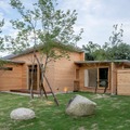 マルニ木工×ONE SAUNA「kupu sauna」が三重・湯の山温泉「素粋居」に世界初導入——木刻・石砬の2棟に家具品質のサウナが誕生