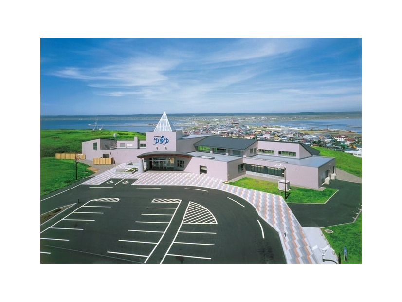 日本初！アニメ×公共温泉コラボ——「ルパン三世の湯 霧多布温泉ゆうゆ」が北海道浜中町にリブランドオープン