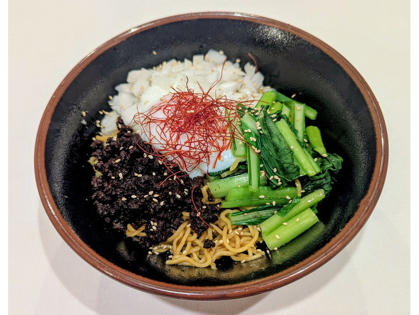 空港でサウナをもっと深く楽しめる──新千歳空港温泉がオートロウリュ導入＋「サ飯」提供を開始