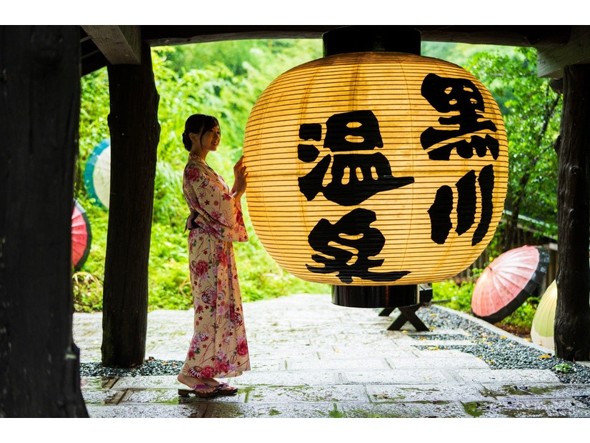 40年間、ありがとう。黒川温泉「入湯手形」が節目の年に贈る特別企画——40周年記念デザインと夏の納涼イベント「湯涼み」が始まる