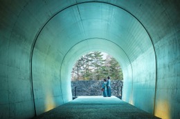 星野リゾート「界 草津」が6月7日開業——宿泊者専用トンネルで温泉街と木立の湯宿をつなぐ新体験 画像